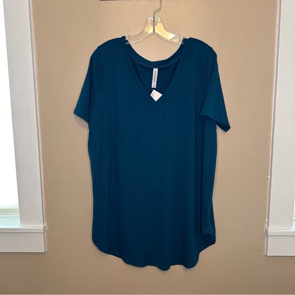 NWT Zenana Premium Teal V-Neck Short Sleeve Tee Size 2X - Picture 1 of 5